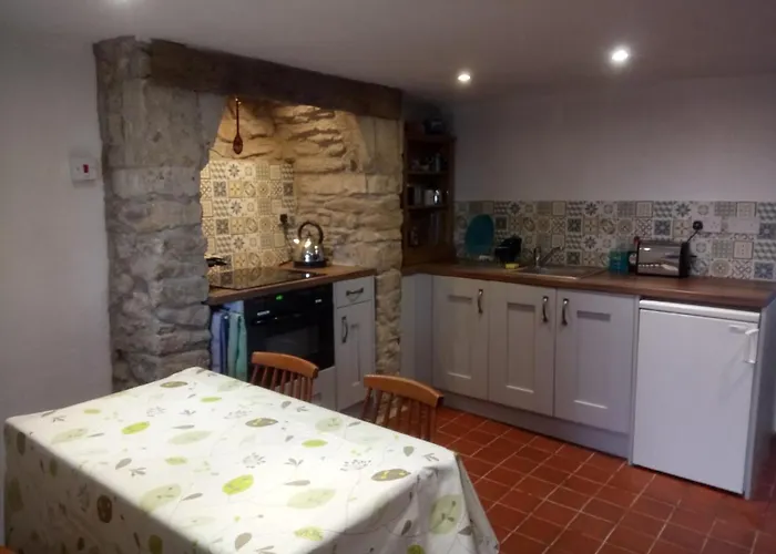 The Old Swan Walkers Cottage
